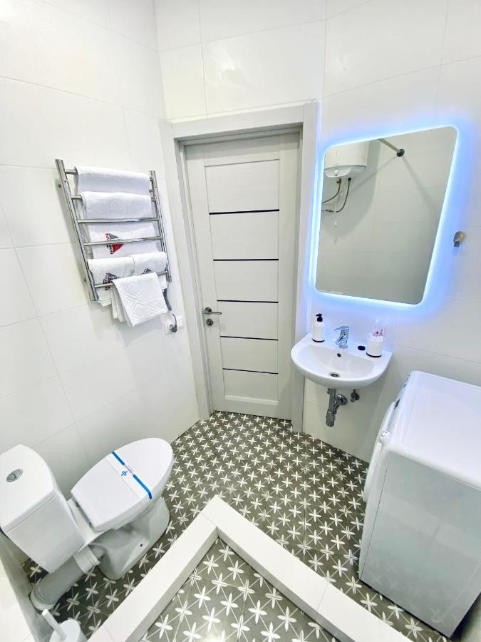 Myfreedom Апартаменти Метро Харківська Kiew Exterior foto