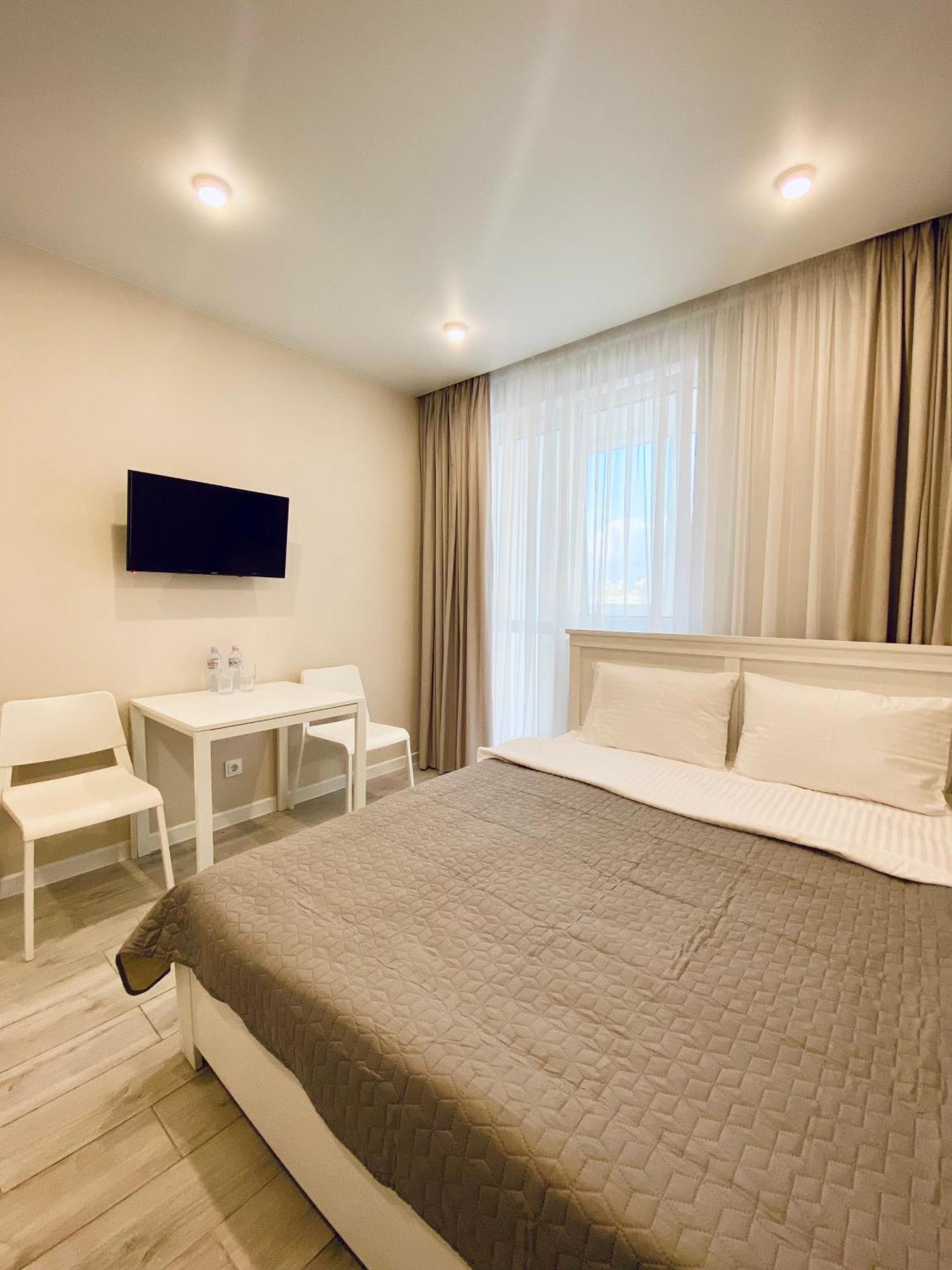 Myfreedom Апартаменти Метро Харківська Kiew Exterior foto
